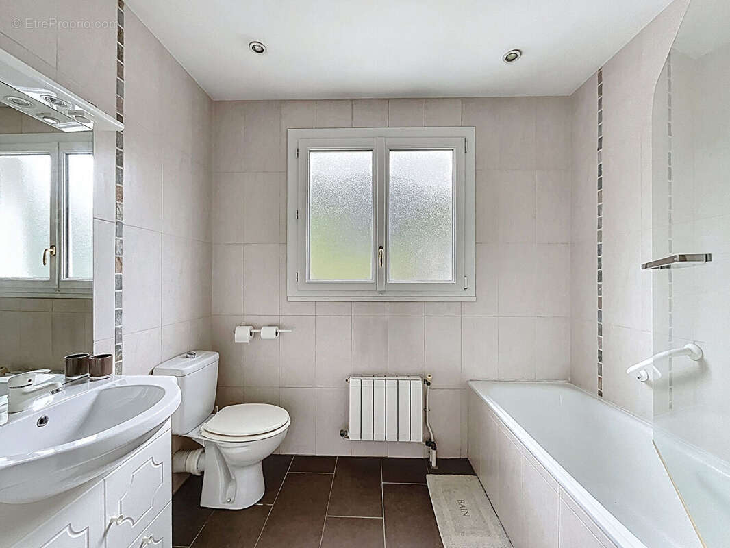 Maison à LONGPONT-SUR-ORGE