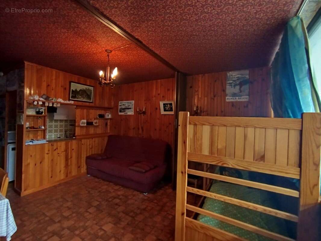 Appartement à BESSE-ET-SAINT-ANASTAISE