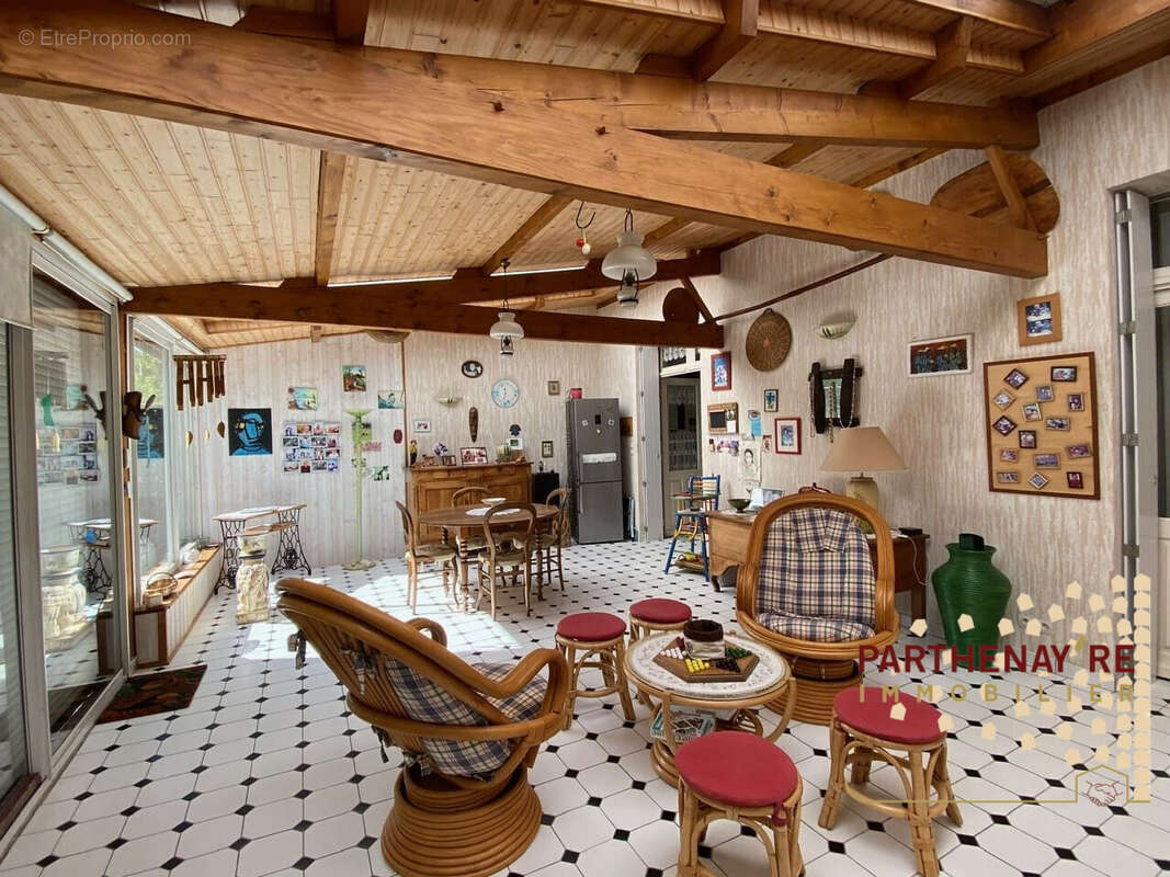 Maison à PARTHENAY