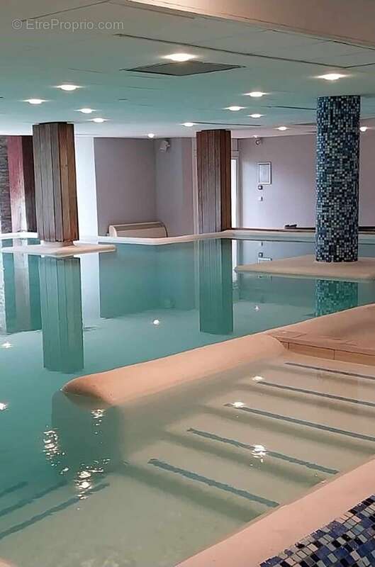 Appartement à ENTRAYGUES-SUR-TRUYERE