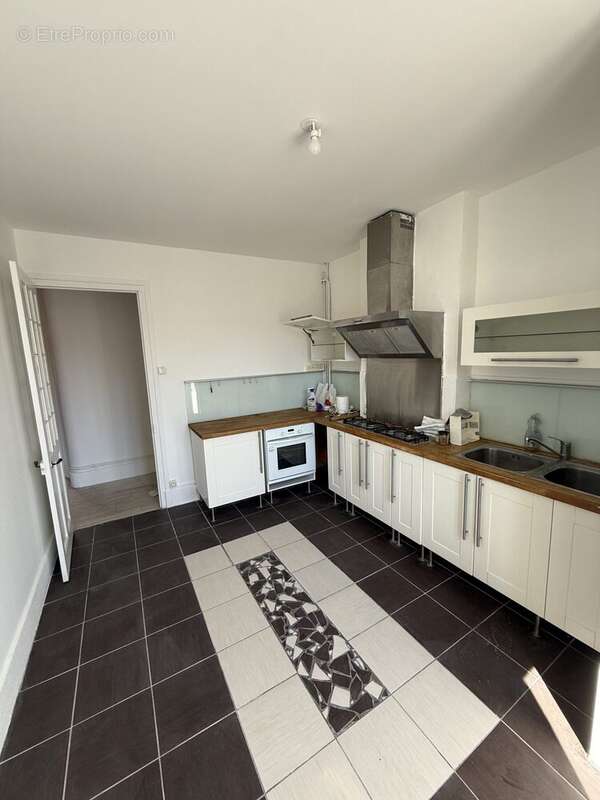 Appartement à SAINT-ETIENNE