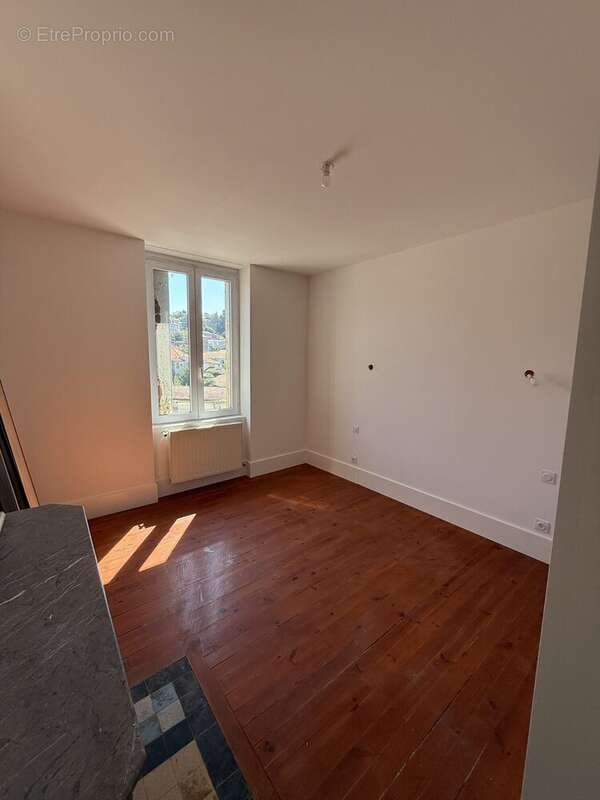 Appartement à SAINT-ETIENNE