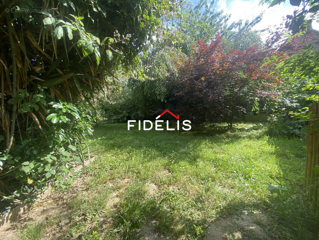 Maison à SAINT-PERE