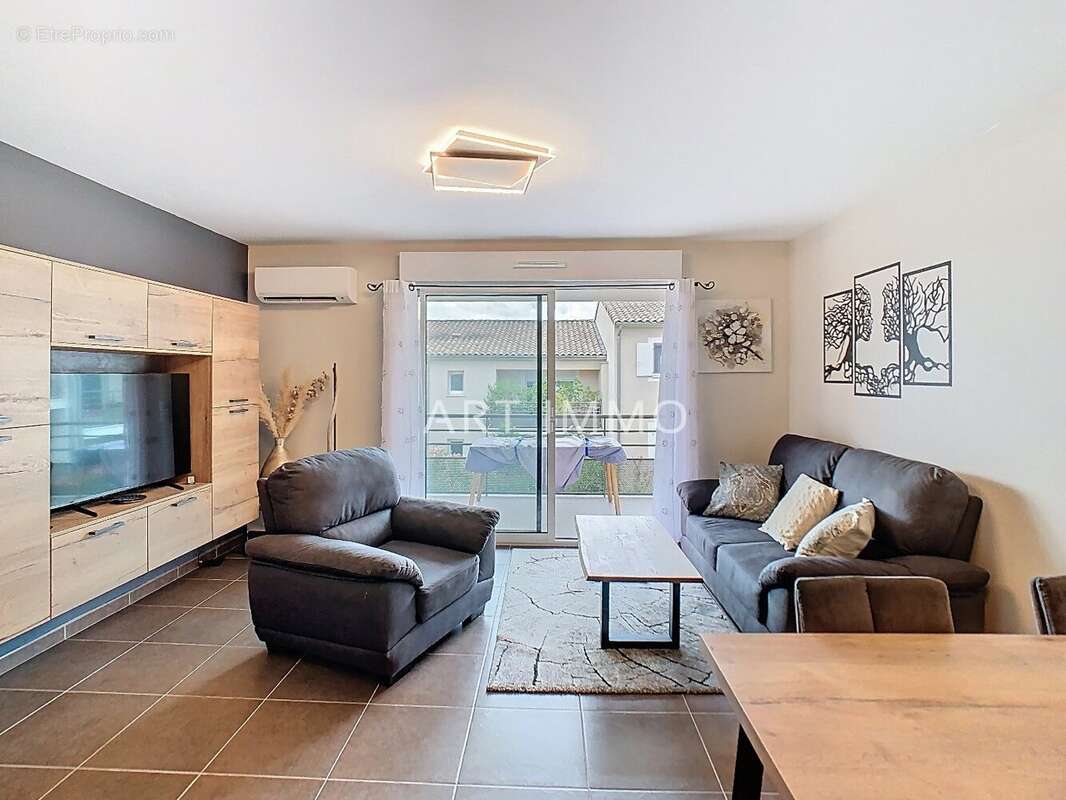 Appartement à LAGNES