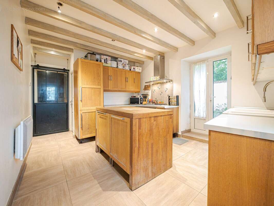 Maison à CHEZY-EN-ORXOIS