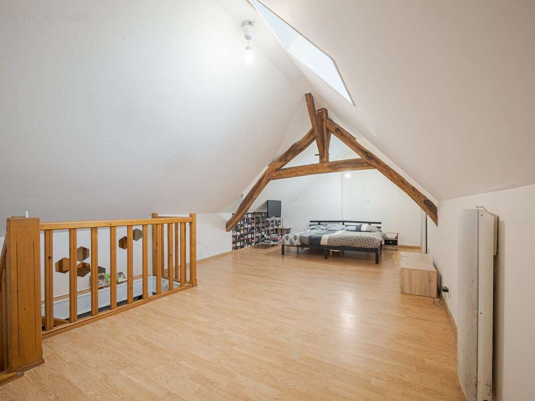 Maison à CHEZY-EN-ORXOIS