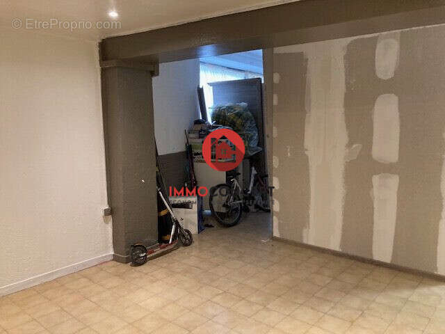 Commerce à ROQUEMAURE