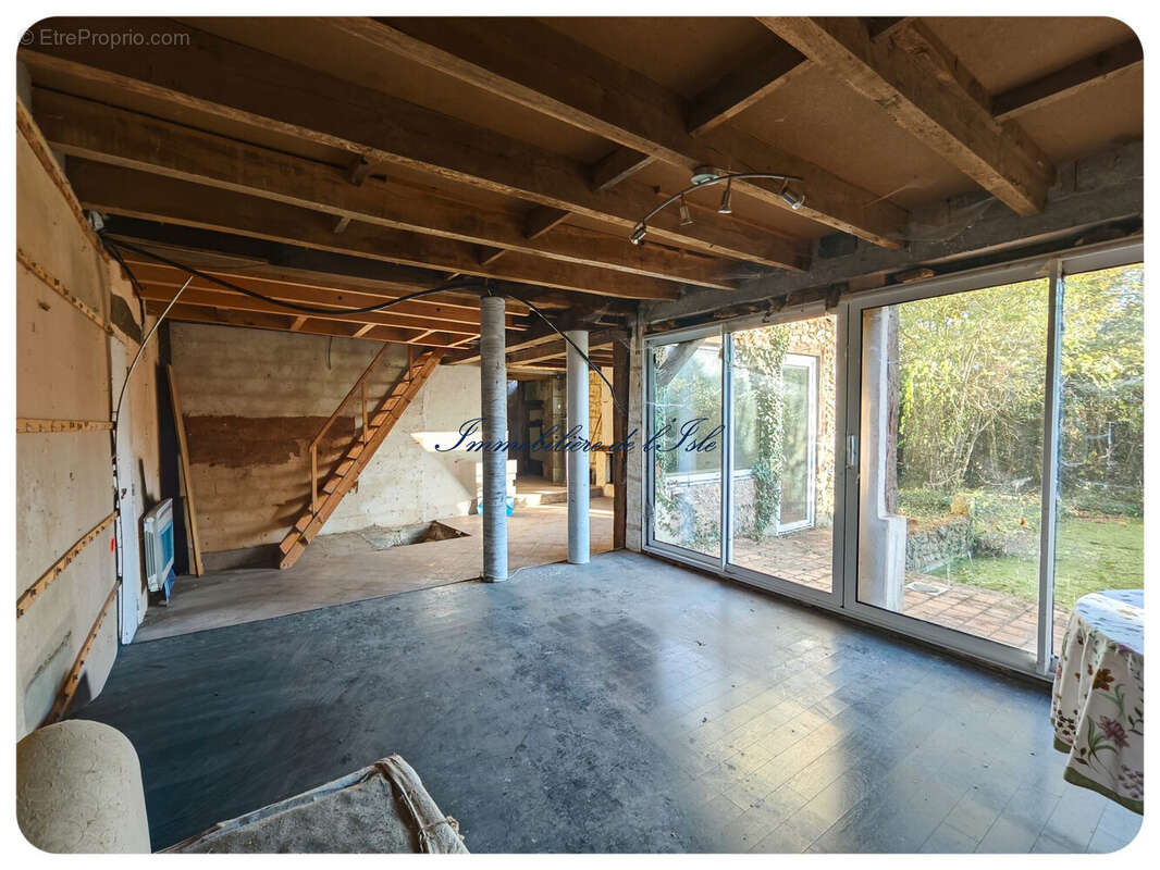 Maison à BLIS-ET-BORN