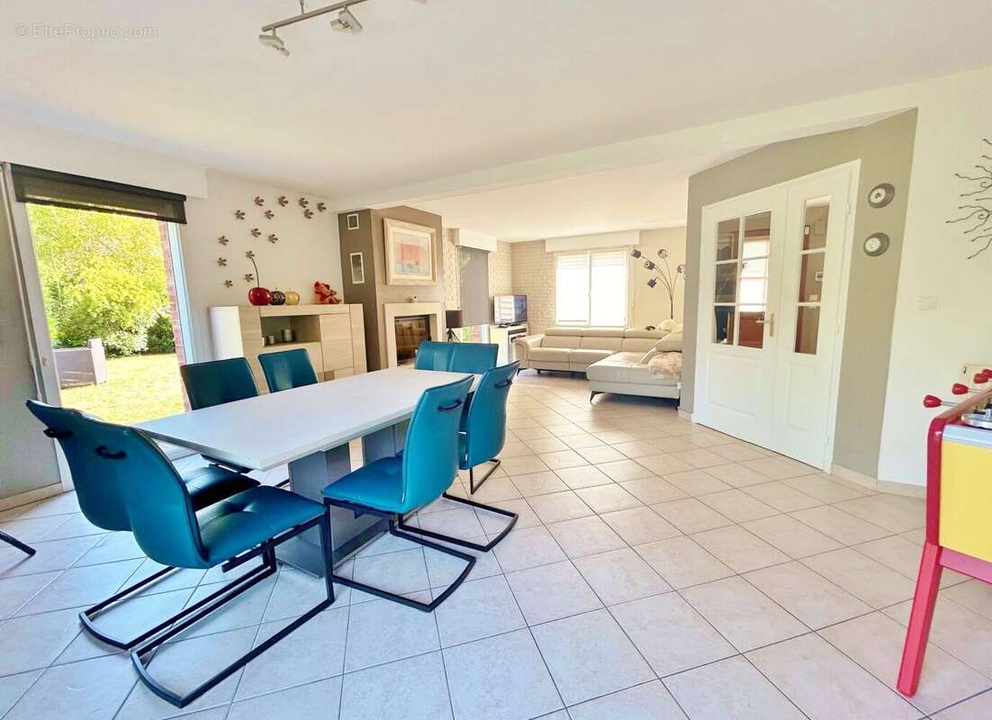 Maison à QUESNOY-SUR-DEULE