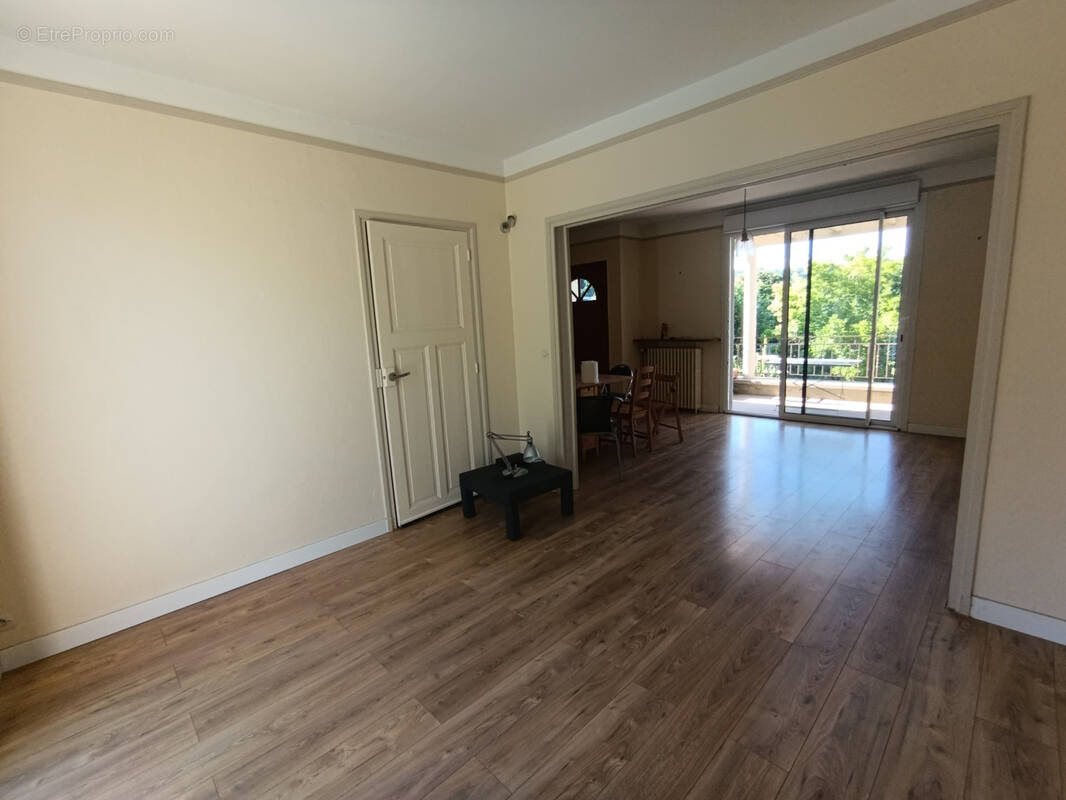 Maison à BURES-SUR-YVETTE