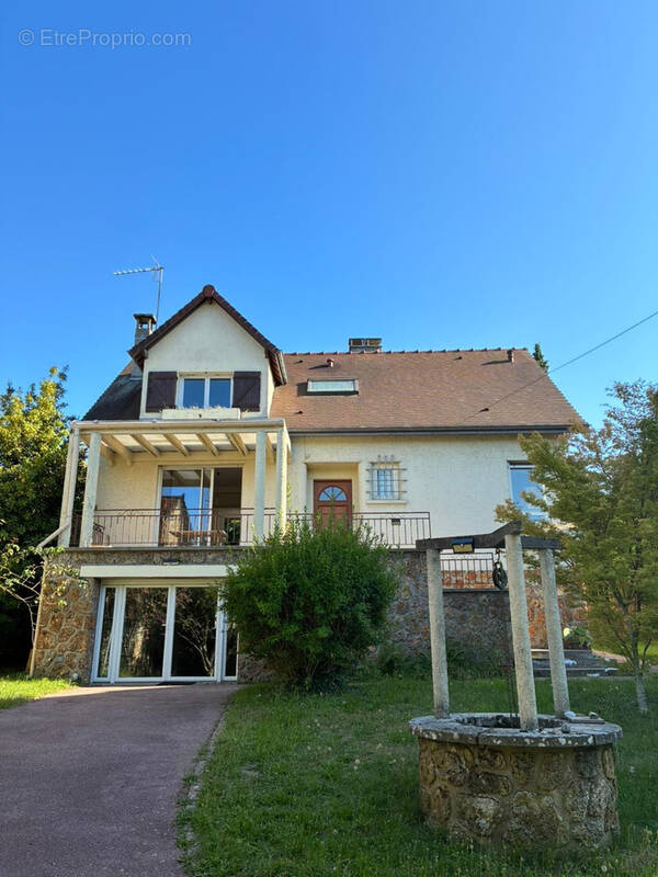 Maison à BURES-SUR-YVETTE