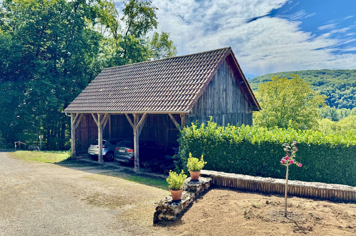 Maison à CARSAC-AILLAC