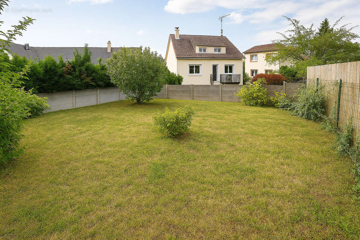 Appartement à COUBRON