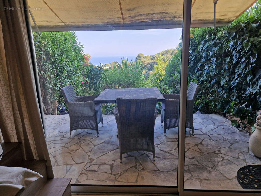 Appartement à VALLAURIS