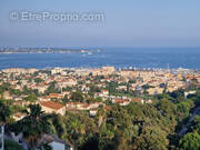 Appartement à VALLAURIS