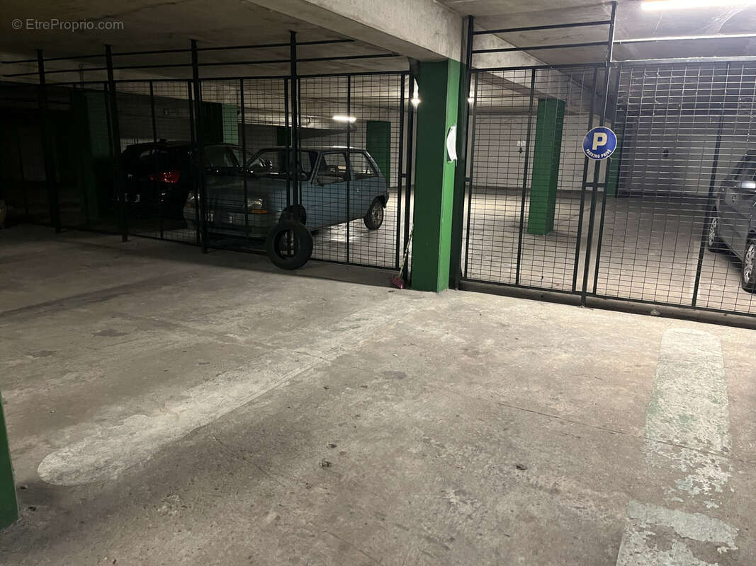 Parking à CHARTRES