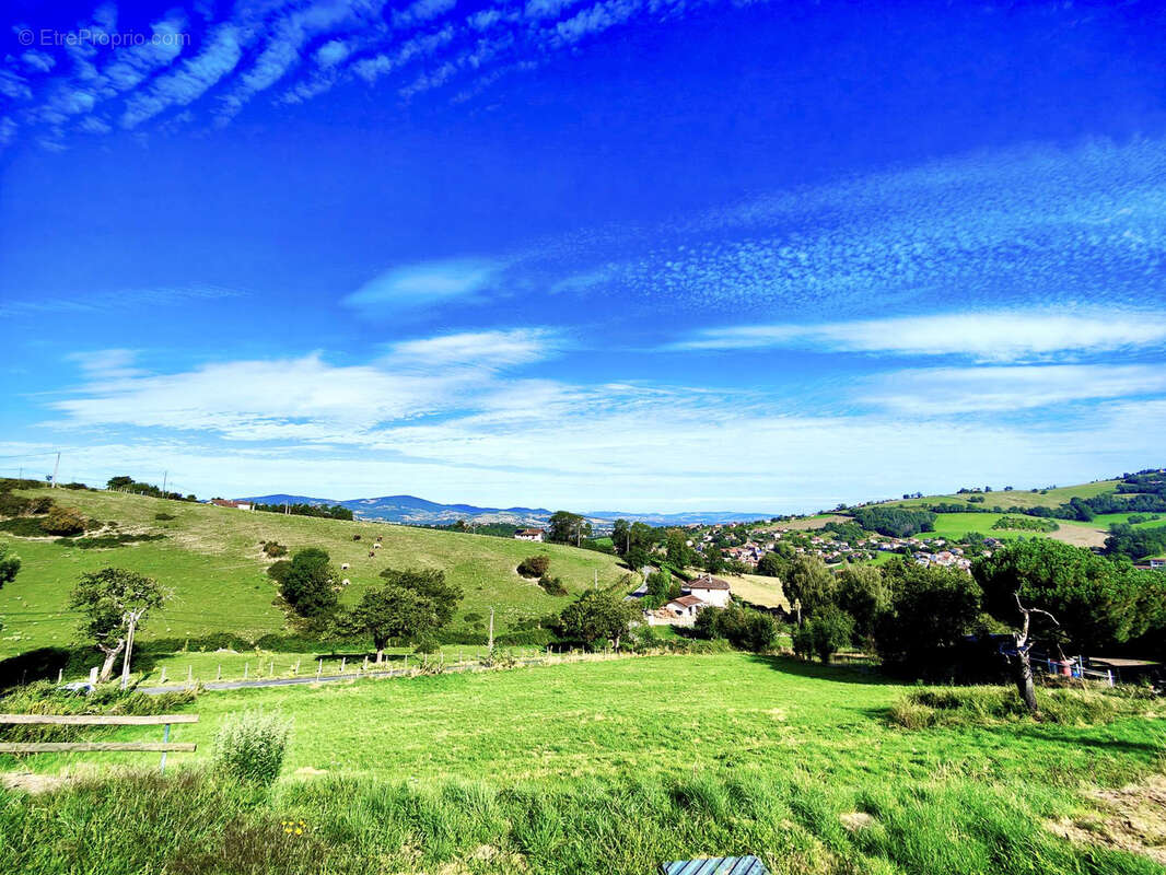 Maison à SOURCIEUX-LES-MINES