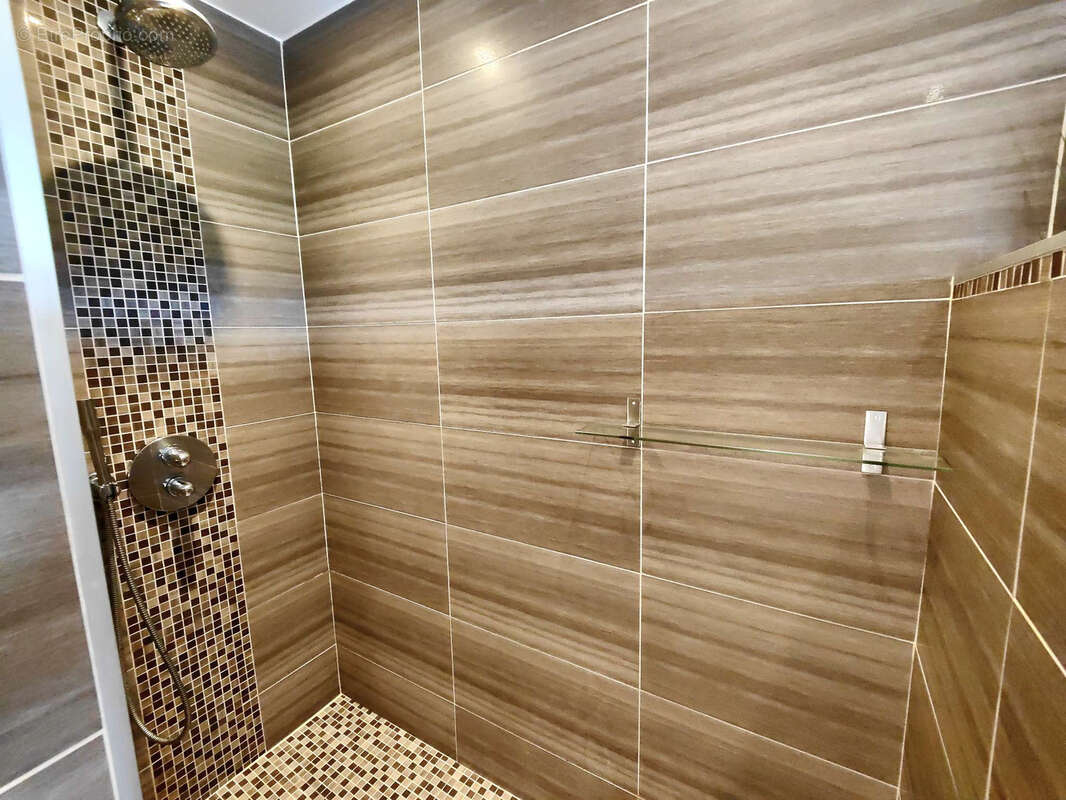 Maison à SOURCIEUX-LES-MINES