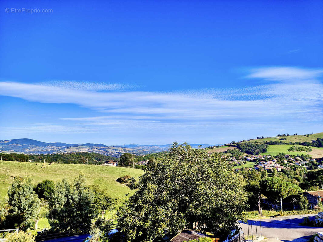 Maison à SOURCIEUX-LES-MINES