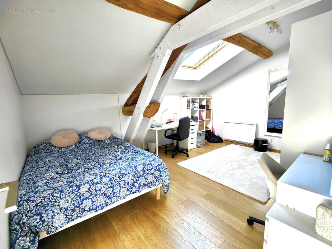 Maison à SOURCIEUX-LES-MINES