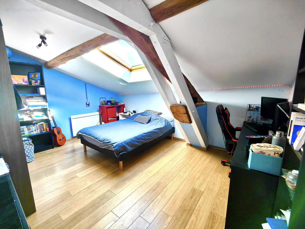 Maison à SOURCIEUX-LES-MINES