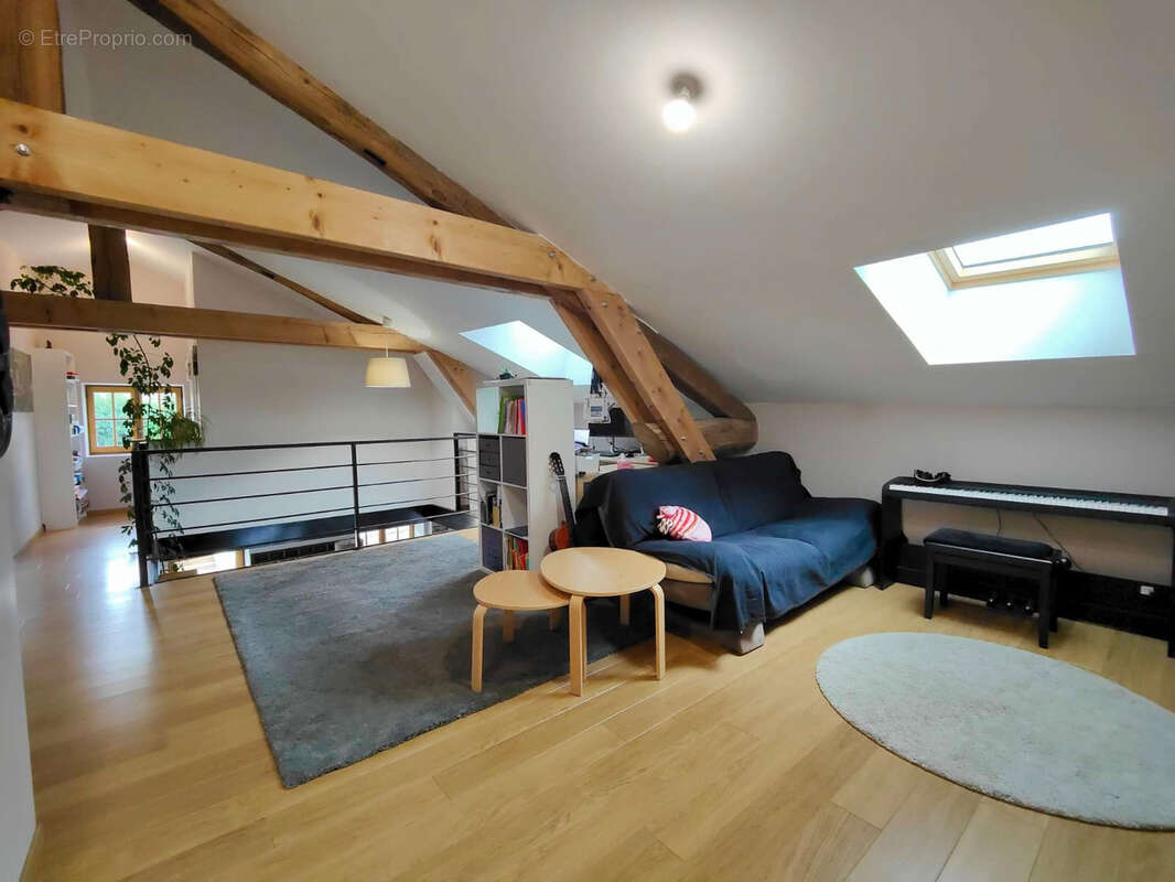 Maison à SOURCIEUX-LES-MINES