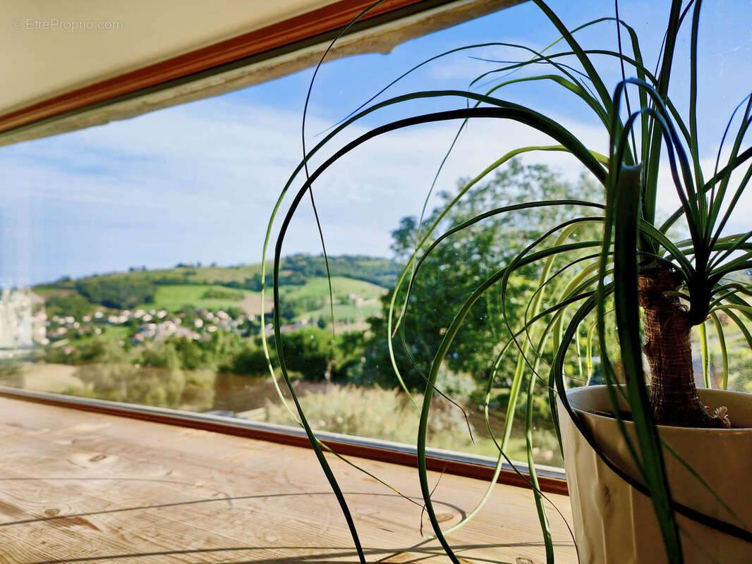 Maison à SOURCIEUX-LES-MINES