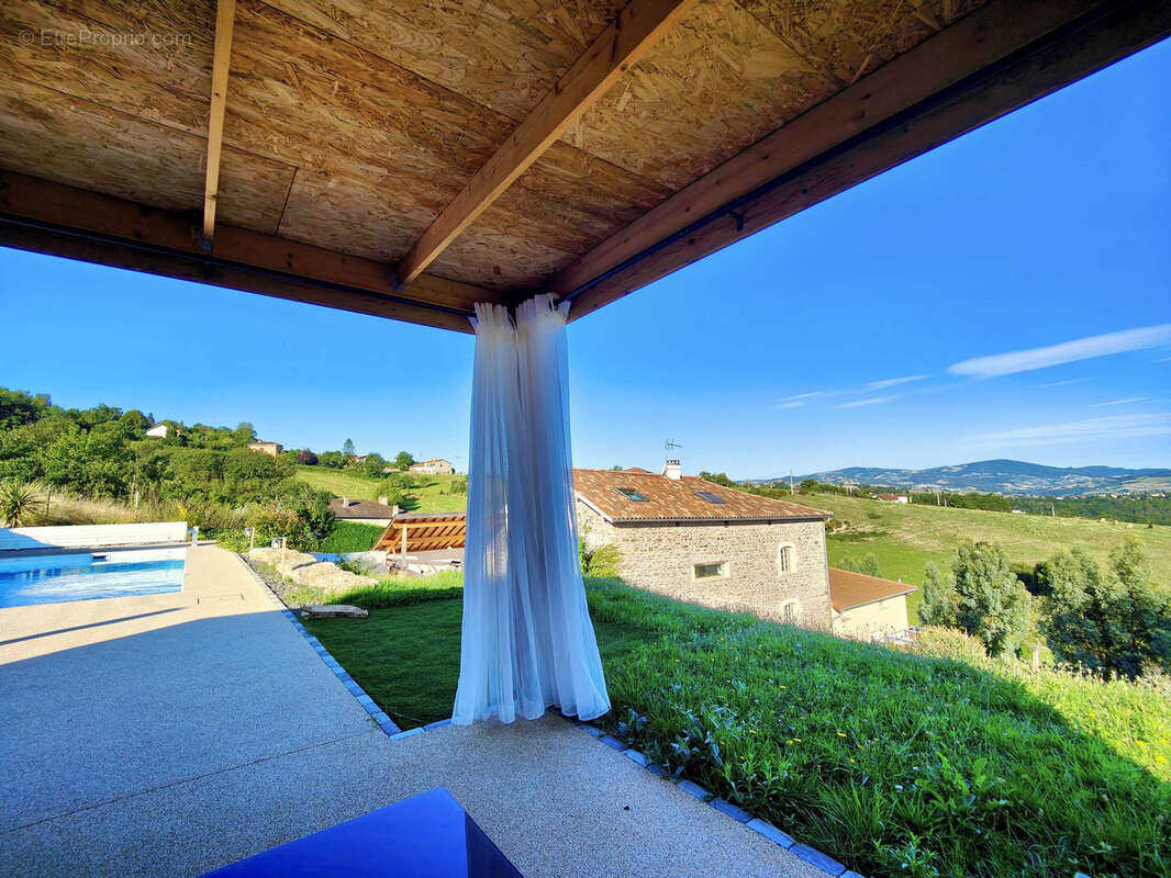 Maison à SOURCIEUX-LES-MINES