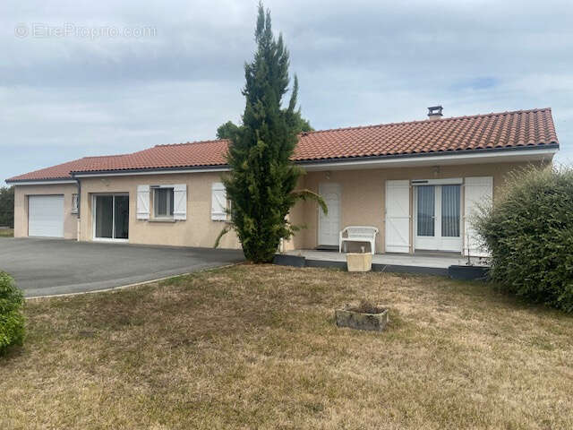 Maison à SAINT-ANDRE-LE-COQ