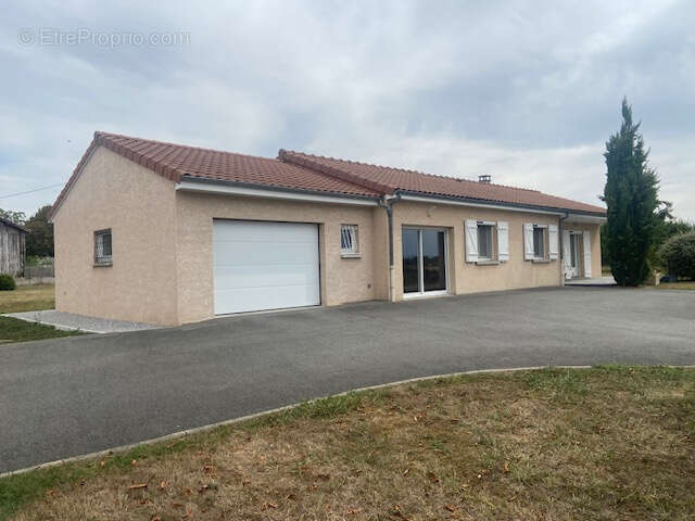 Maison à SAINT-ANDRE-LE-COQ