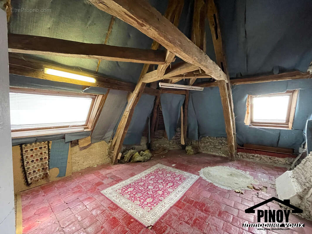 Maison à BAZOCHES-SUR-LE-BETZ