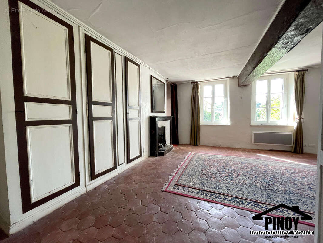 Maison à BAZOCHES-SUR-LE-BETZ