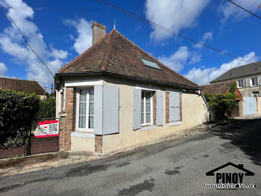 Maison à BAZOCHES-SUR-LE-BETZ