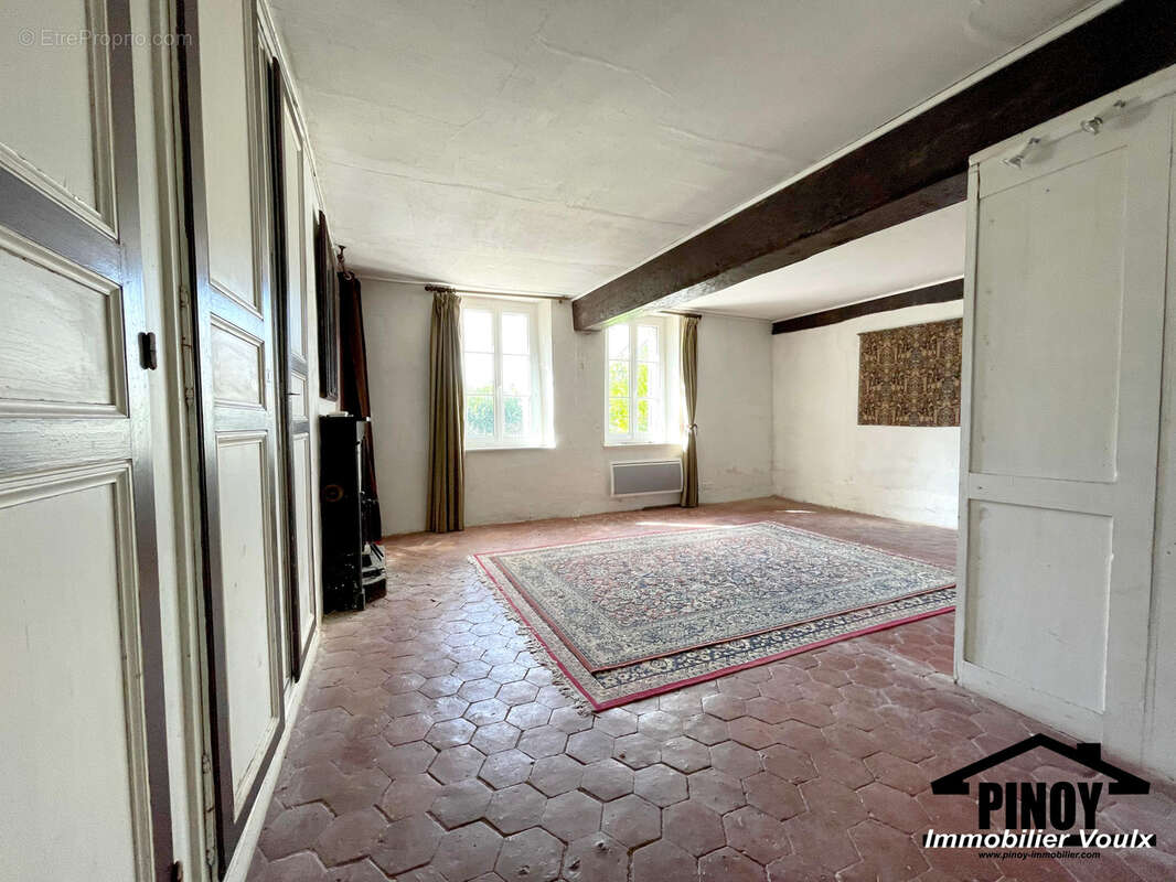 Maison à BAZOCHES-SUR-LE-BETZ