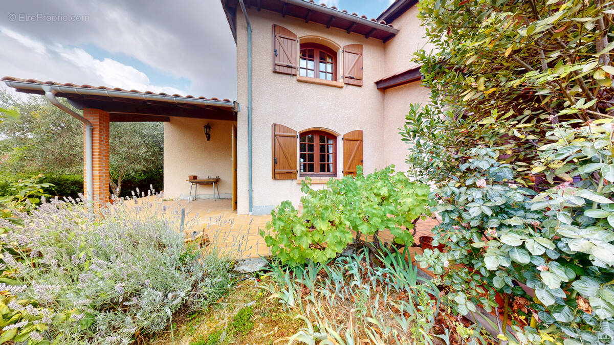 Maison à FENOUILLET