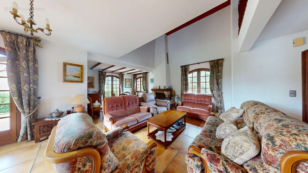 Maison à FENOUILLET