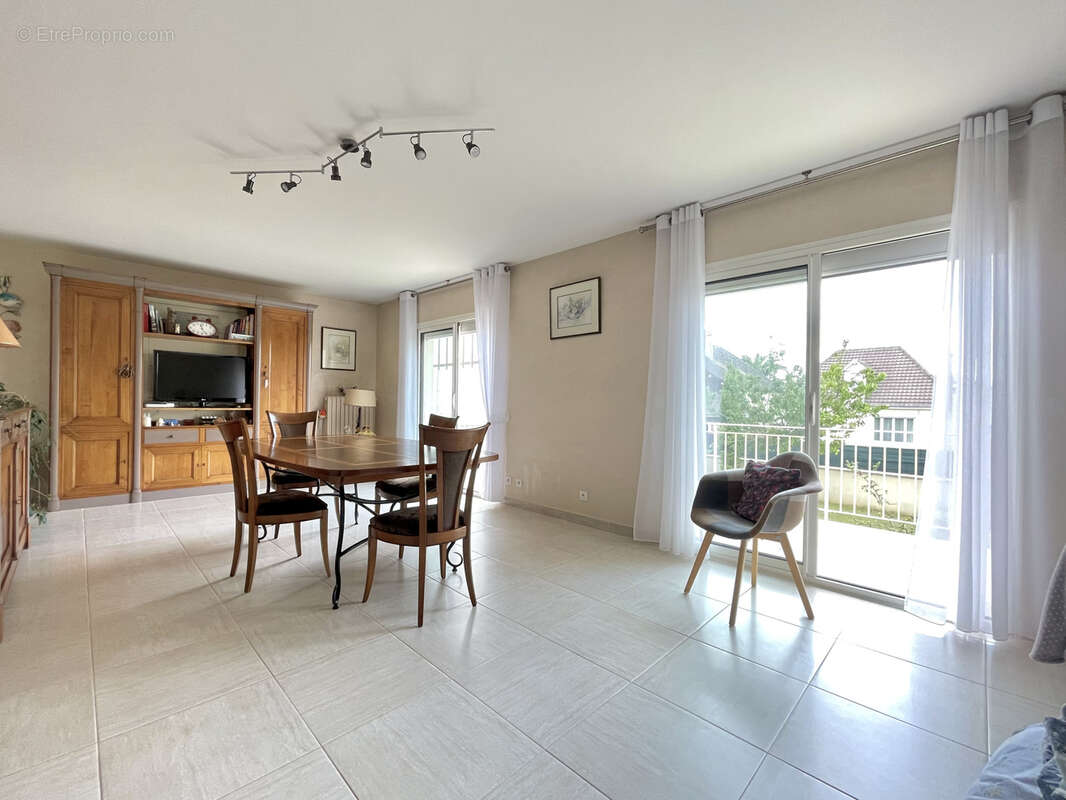 Maison à OUISTREHAM