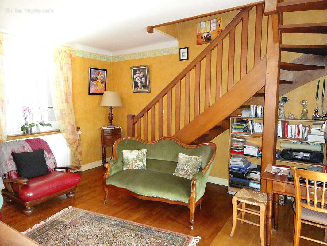 Maison à CHATENOY-EN-BRESSE