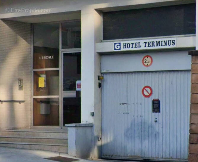 Parking à SAINT-ETIENNE