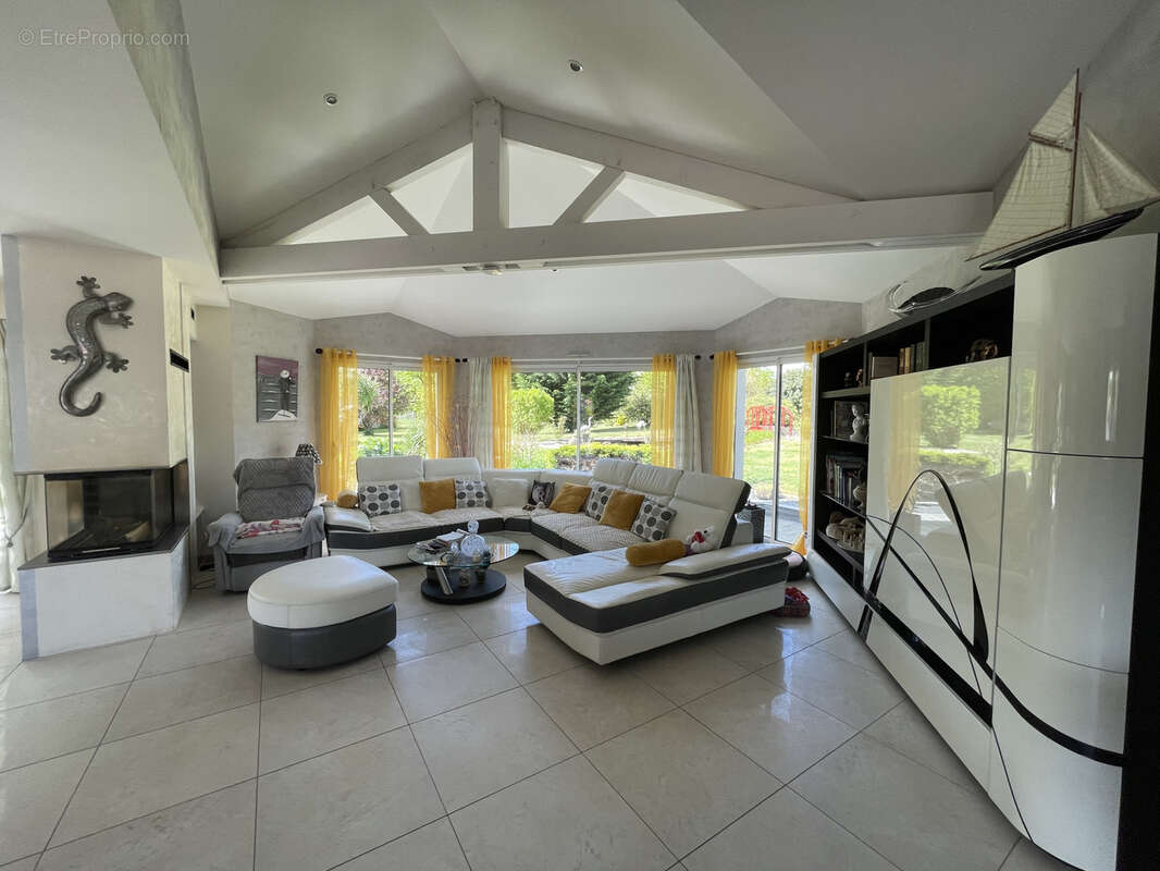 Maison à SAINT-PHILBERT-DE-GRAND-LIEU