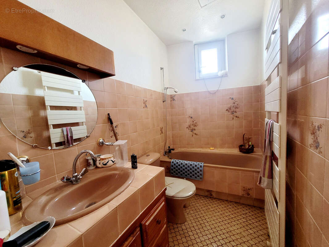 Maison à ROZIER-COTES-D&#039;AUREC