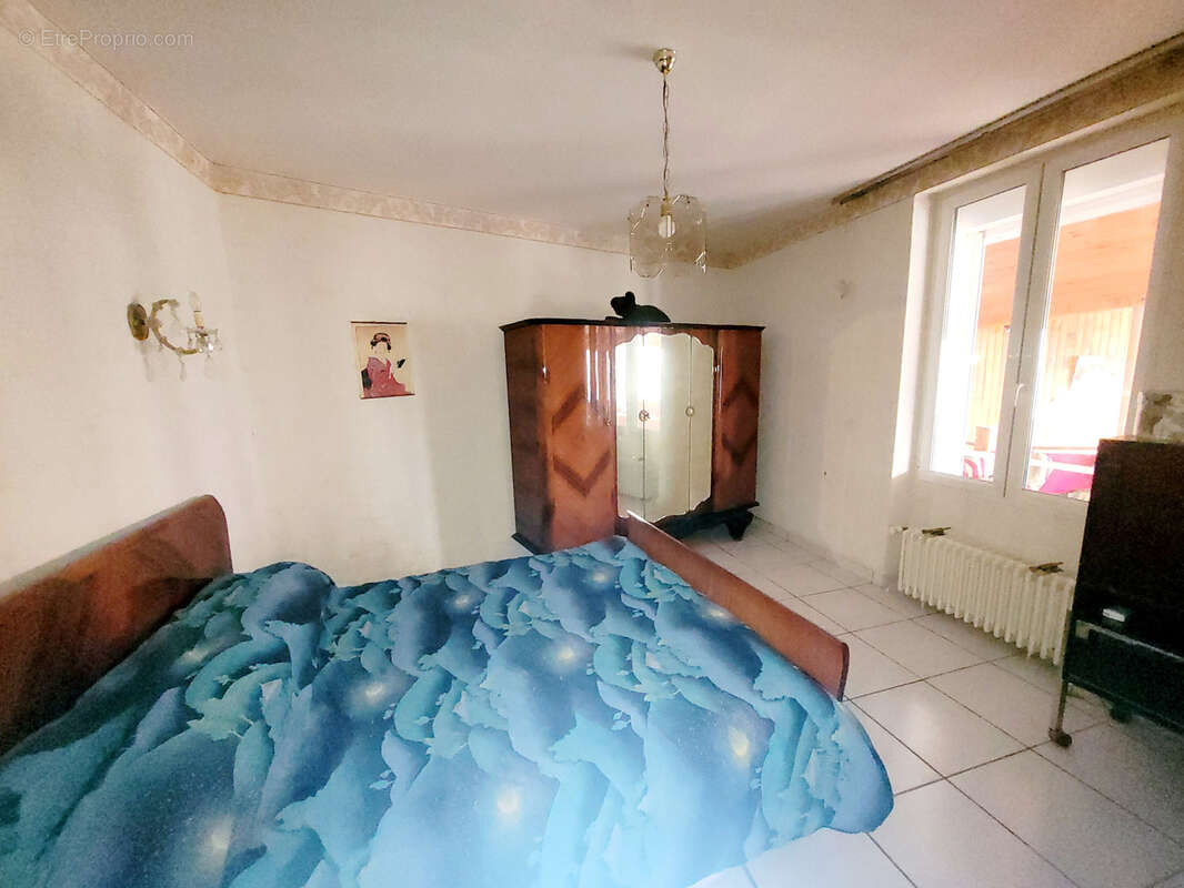 Maison à ROZIER-COTES-D&#039;AUREC