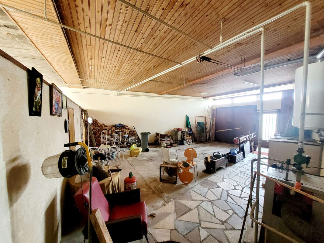 Maison à ROZIER-COTES-D&#039;AUREC