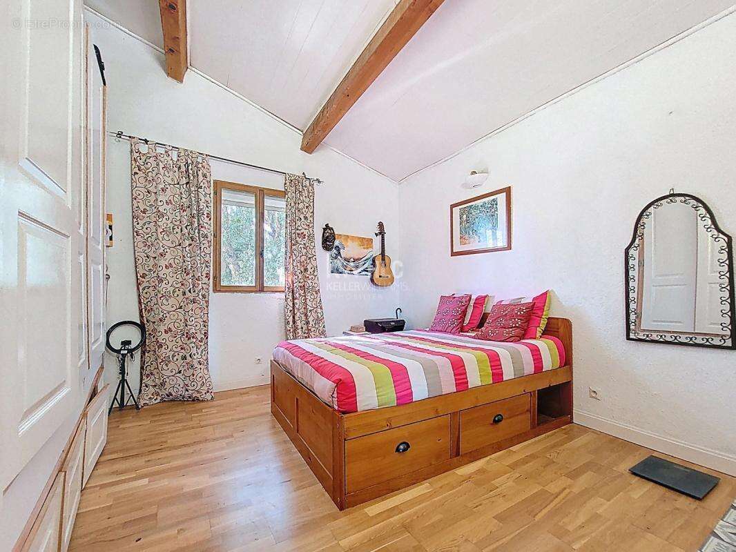 Maison à LES ADRETS-DE-L&#039;ESTEREL