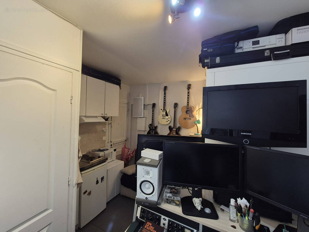 Appartement à PARIS-18E