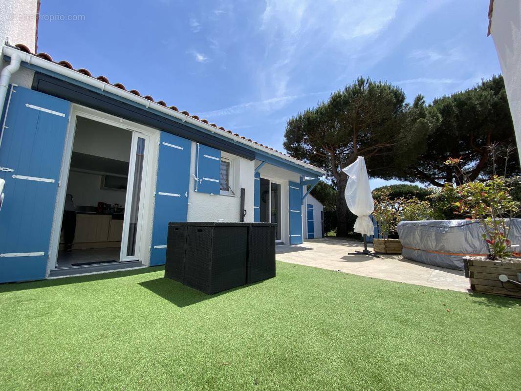 Maison à LES MATHES