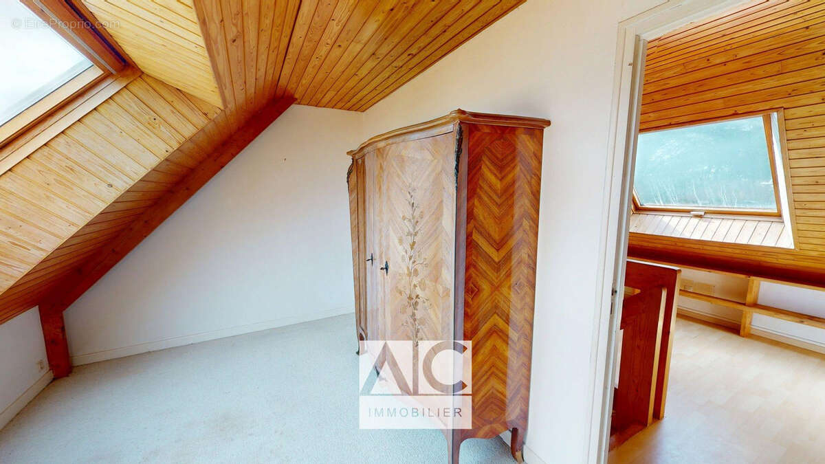 Maison à SAINT-NICOLAS-DU-PELEM