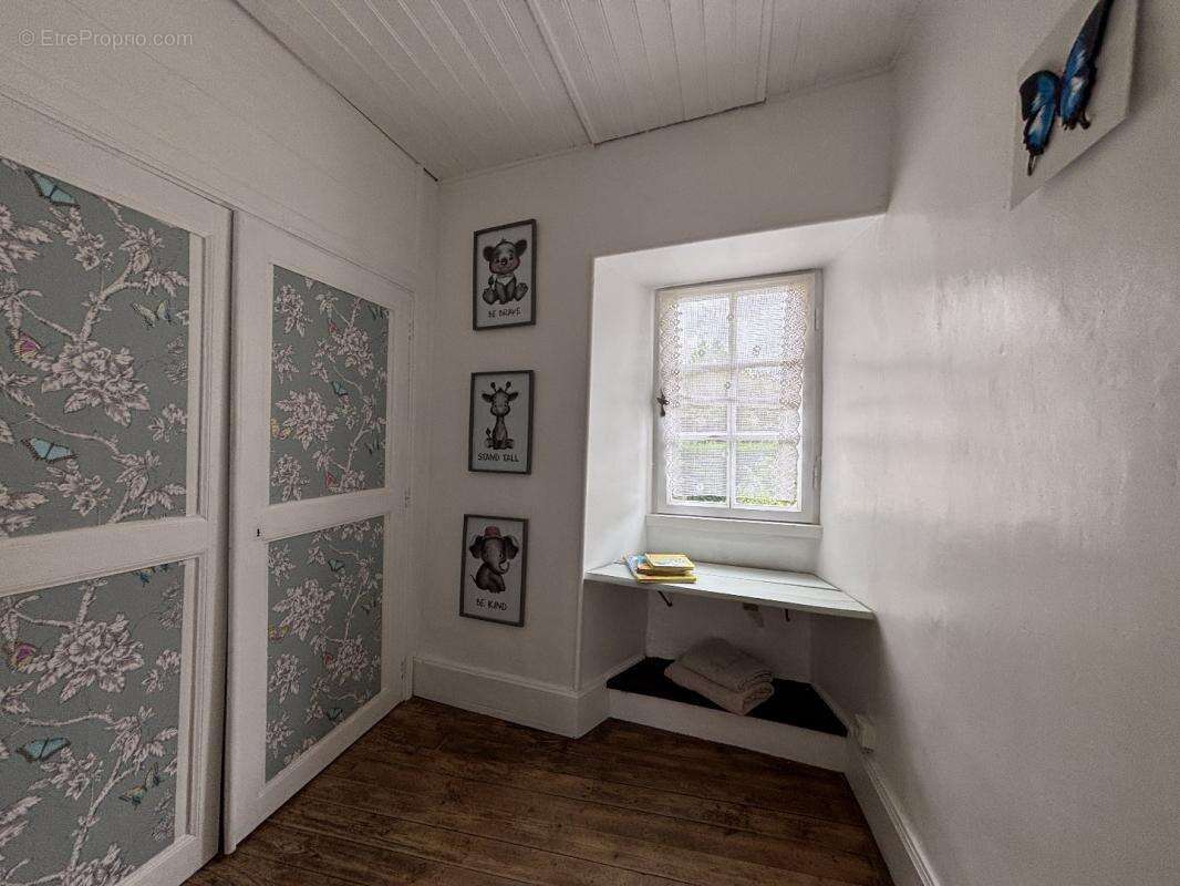 Maison à NANTEUIL-EN-VALLEE