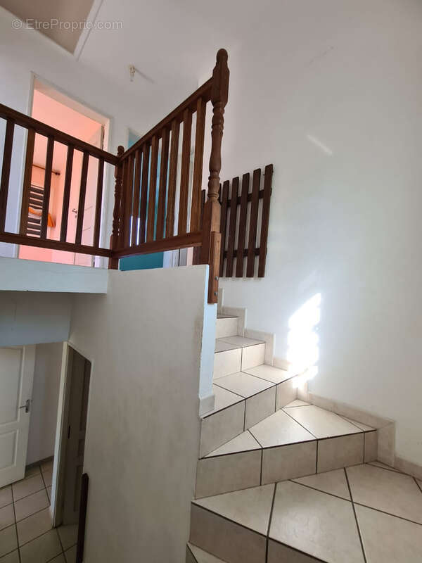 Maison à SAINTE-SUZANNE