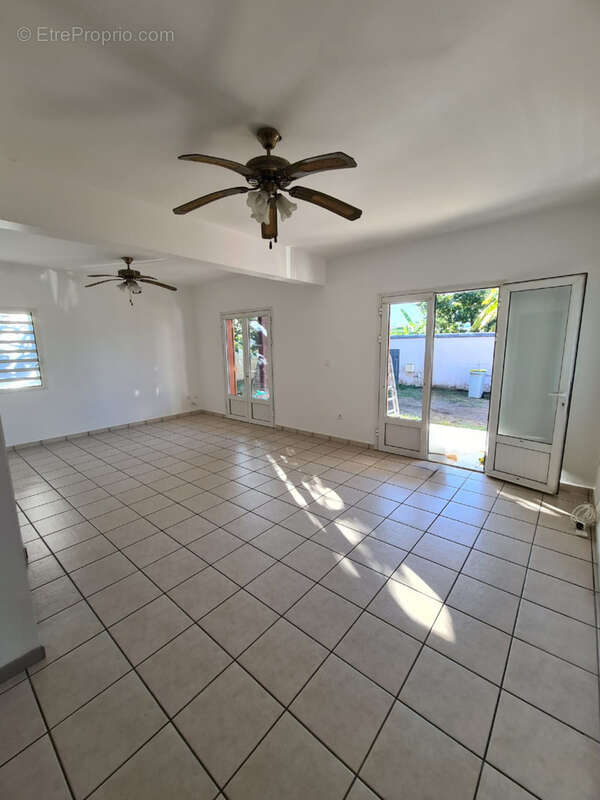 Maison à SAINTE-SUZANNE